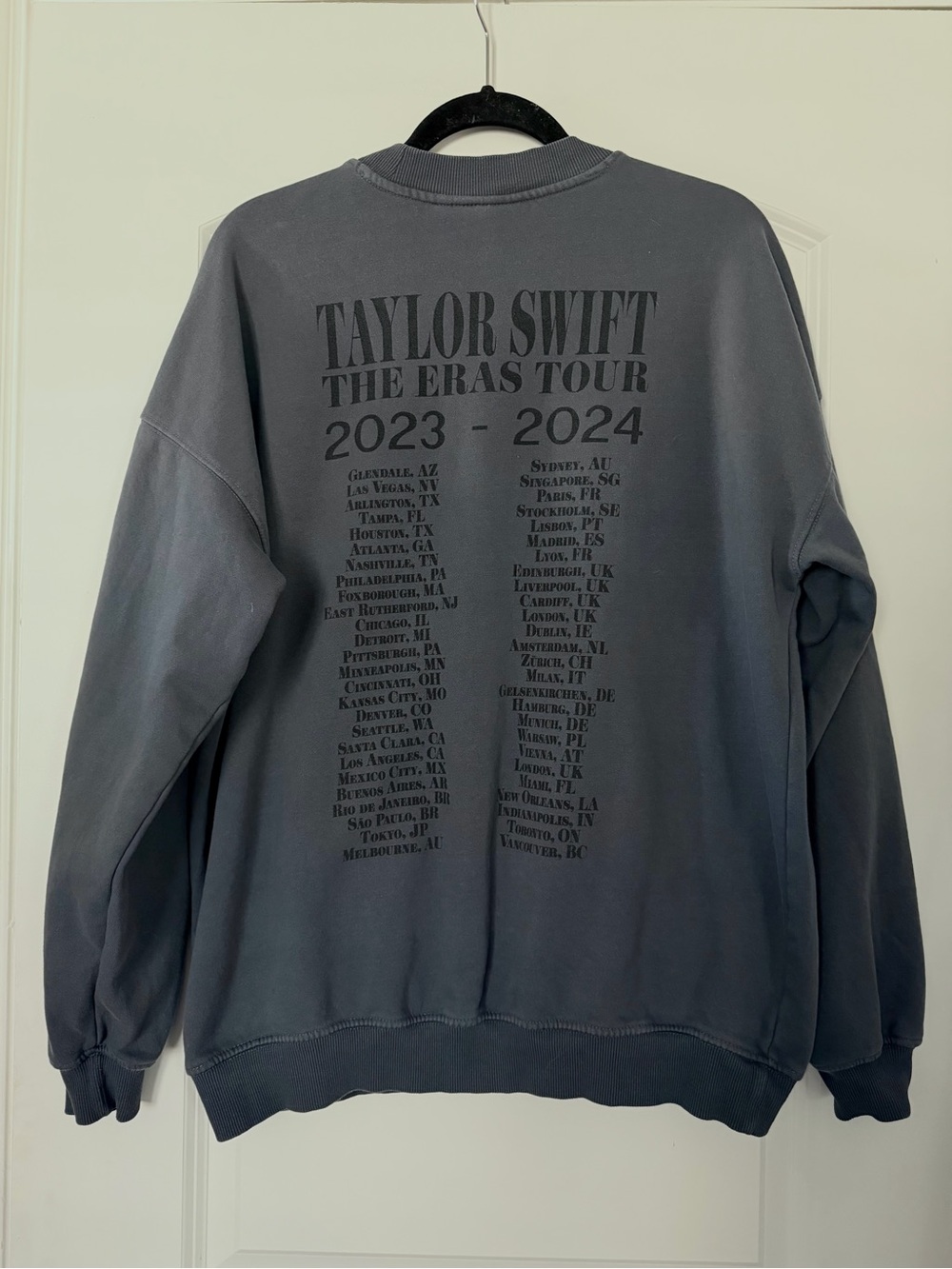Taylor Swift Eras Tour Official Merch Blue Crewneck Sweatshirt Size Extra Small